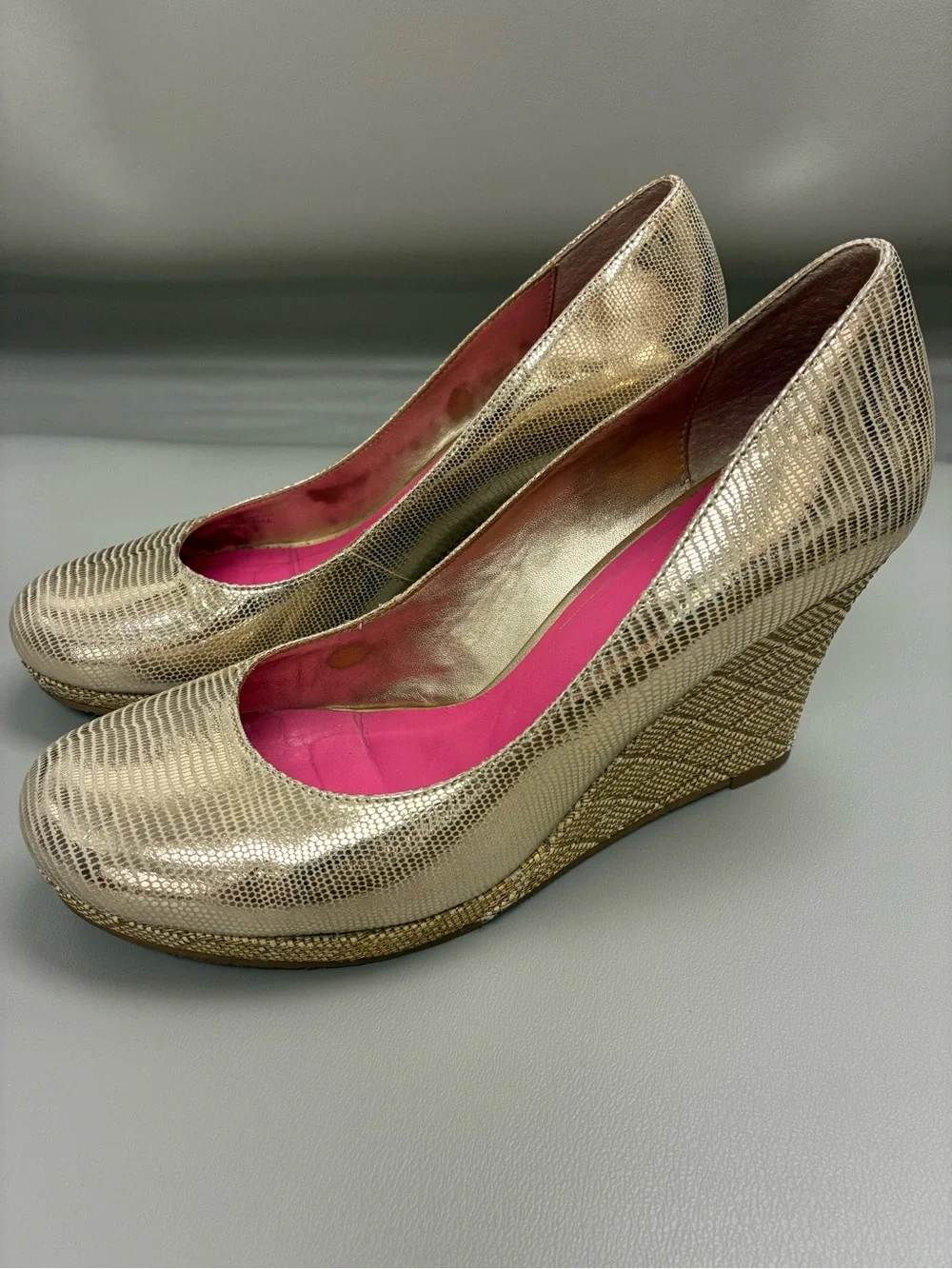 Lilly Pulitzer Gold Leather Wedge Shoes Pumps Women’s Size 8